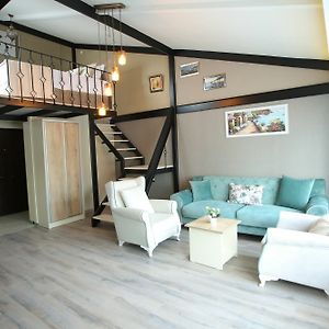 Artist Rooms Suites